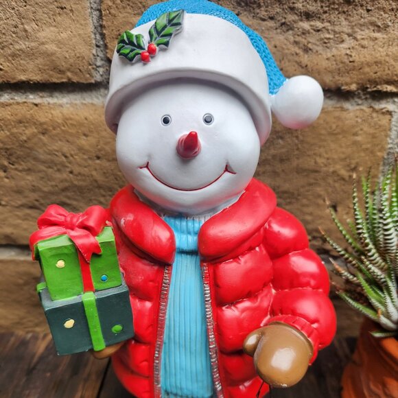Whimsical Frosty Snowman Statue With Solar Lantern 12" H - Picture 5 of 7